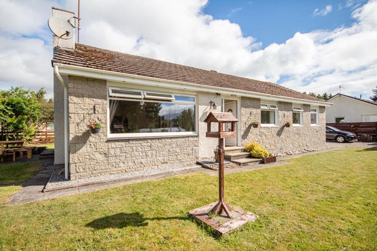 Villa Caledon à Aviemore Extérieur photo